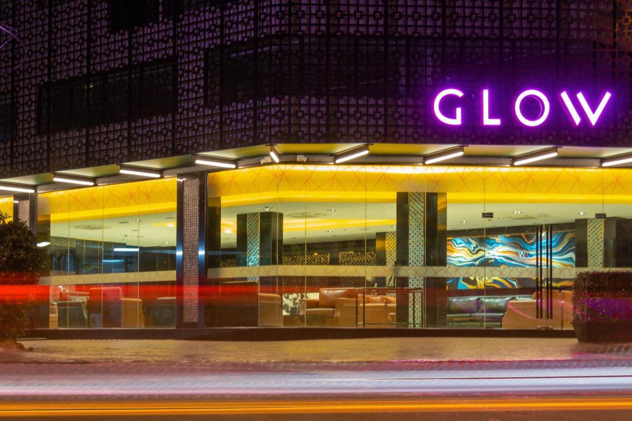 Glow Pattaya Buitenkant foto